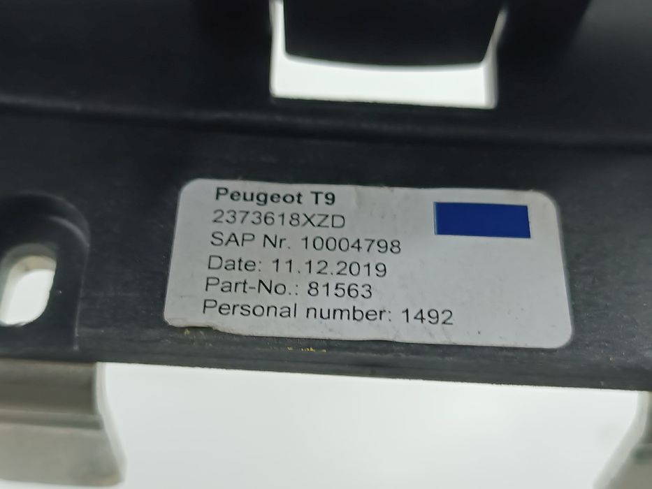 Apoio de braço - PEUGEOT 308 II | 13 -