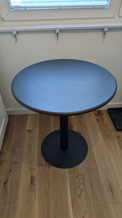 Okrągły stół ogrodowy Ø70 cm z żelaza Mizzi
