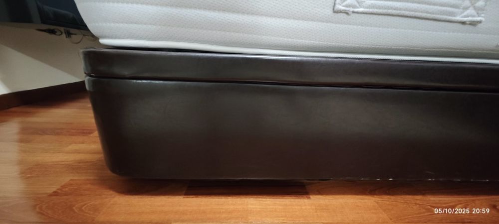 Colchão+sommier 150+190 em pele colchão como novo