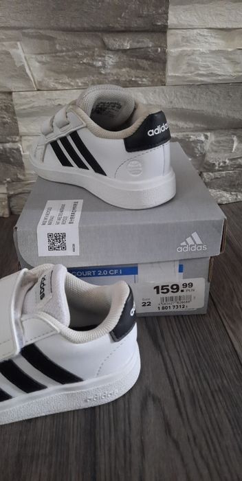Buty chłopięce Adidas r.22