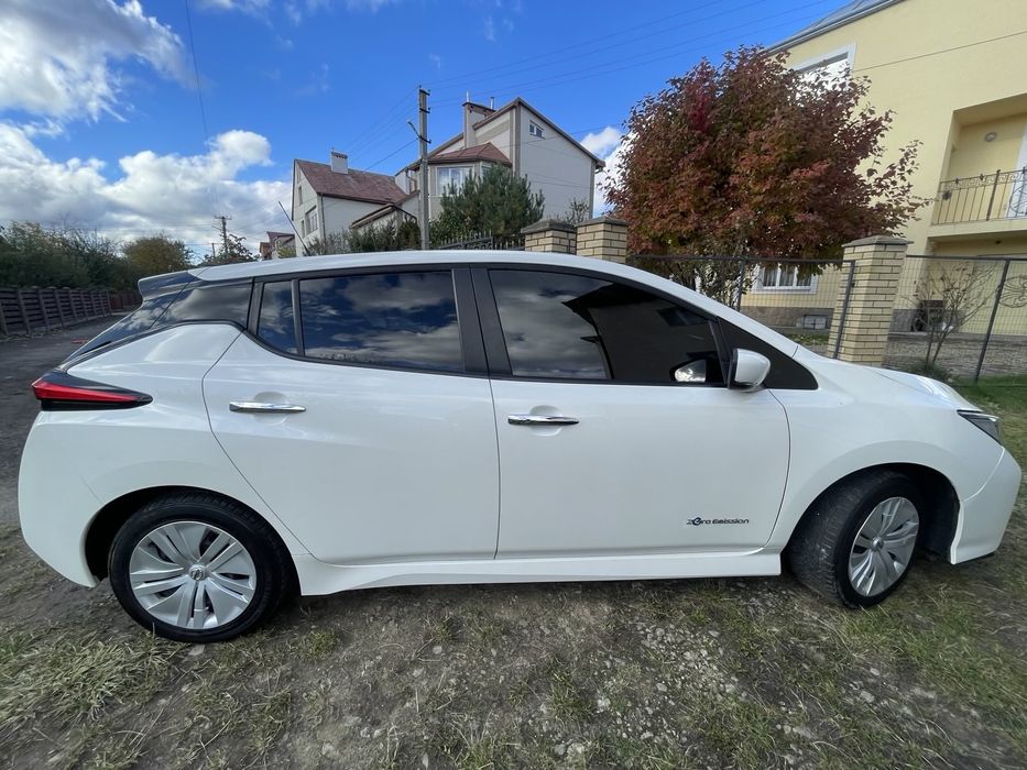 Nisan leaf 2018 40 KwH