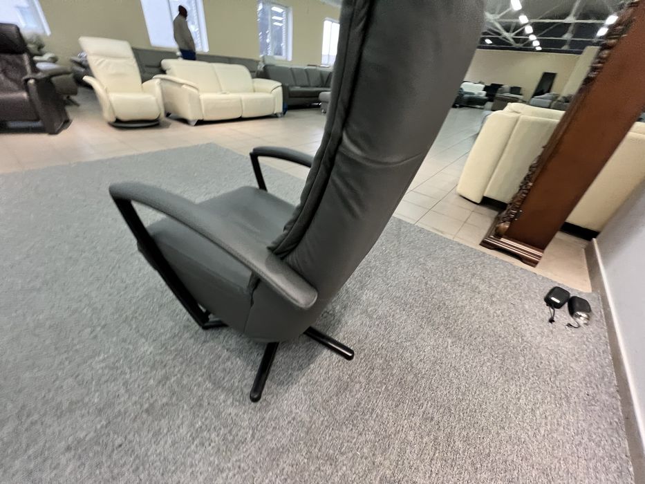 Коісло шкіряне реклайнер темно сіре релакс стан нового