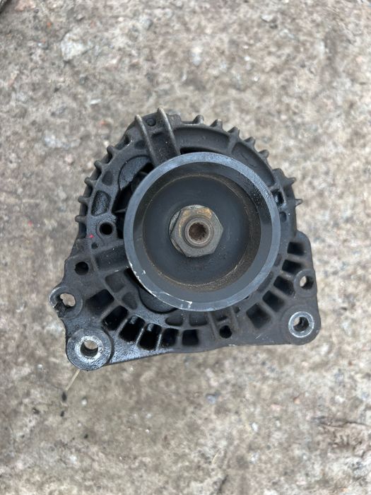 Генератор Фольксваген Т-4 2.5 Нового образца