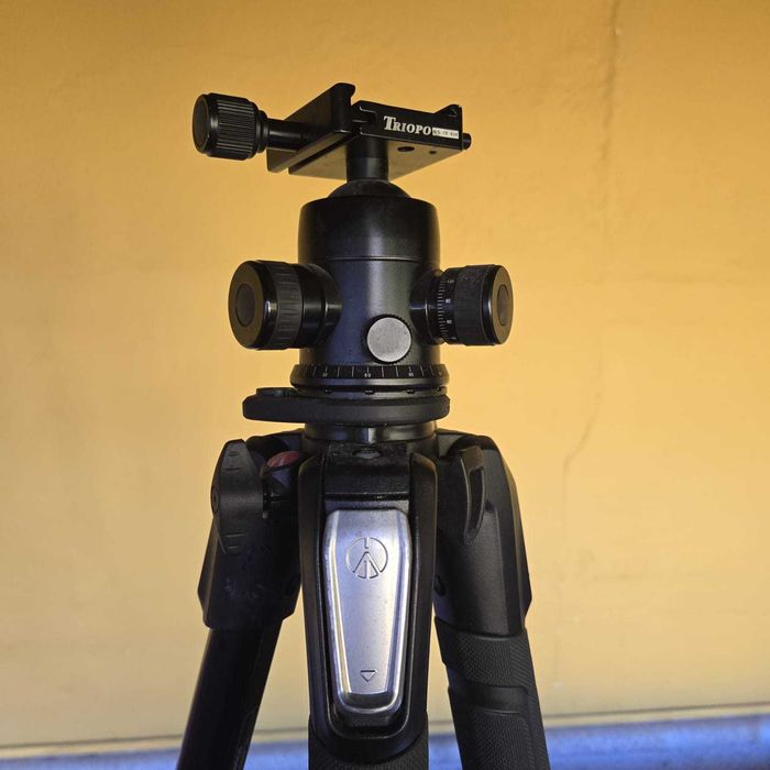 Tripé Professional Manfrotto 055 - triopo