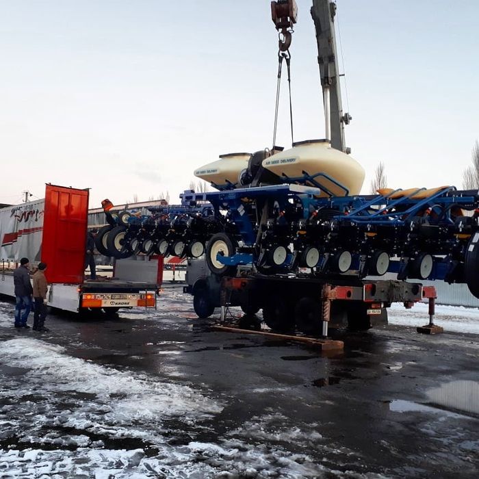 KINZE 3605 16 р з центральними банками з добривами, ел. привід, літня акція на сівалки 16/31 ряд