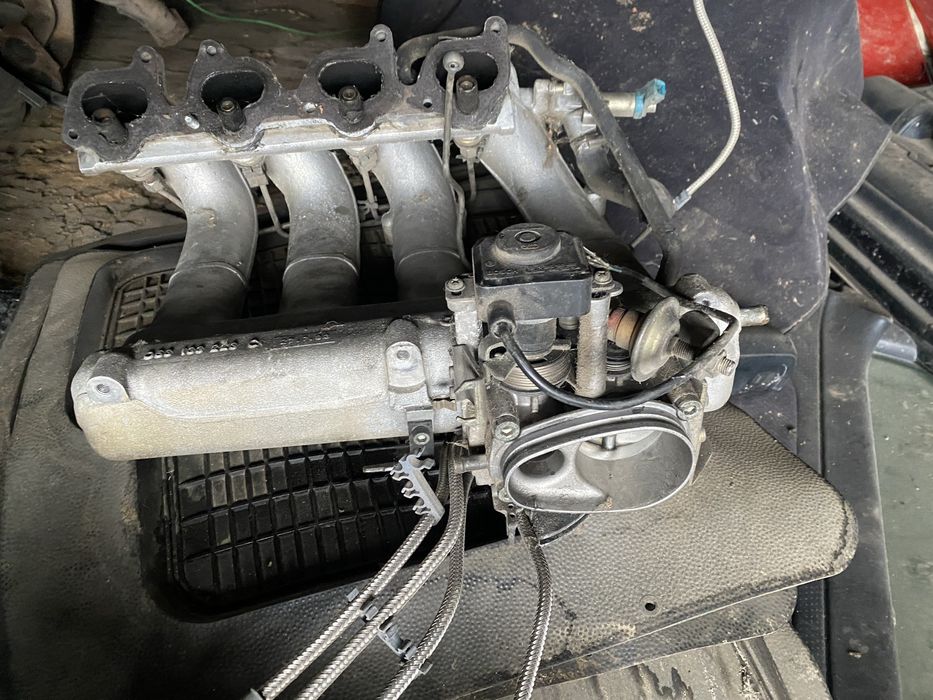 Продам головку блоку циліндрів ауді фольцваген 2.0 асе 16v