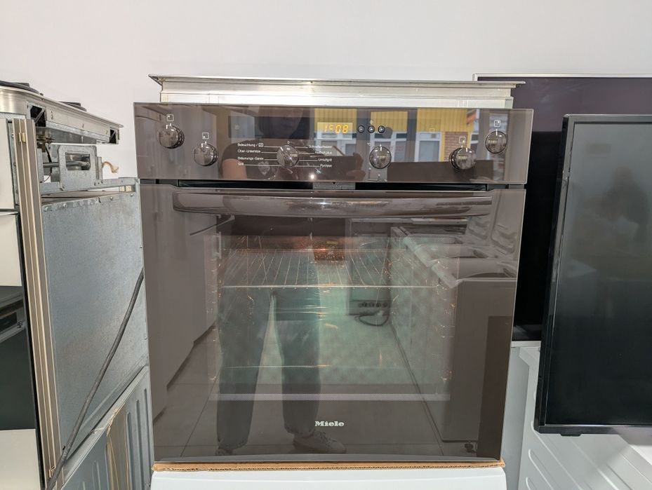 Вбудований комплект Духова шафа та варильна панель Miele / плита Б/У