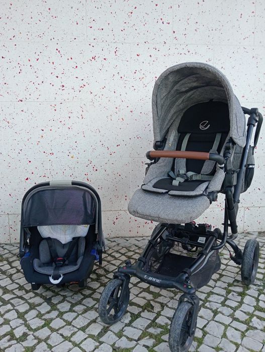 Ovo e carrinho Jané