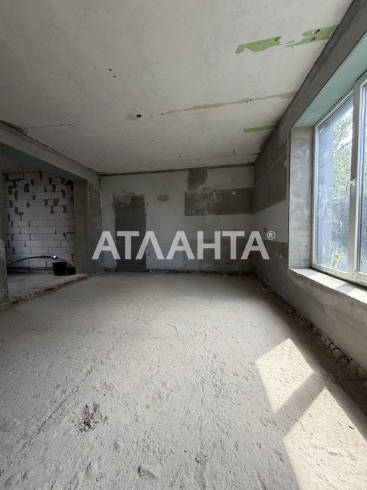 Таунхаус, у якому можна створити дім своєї мрії.