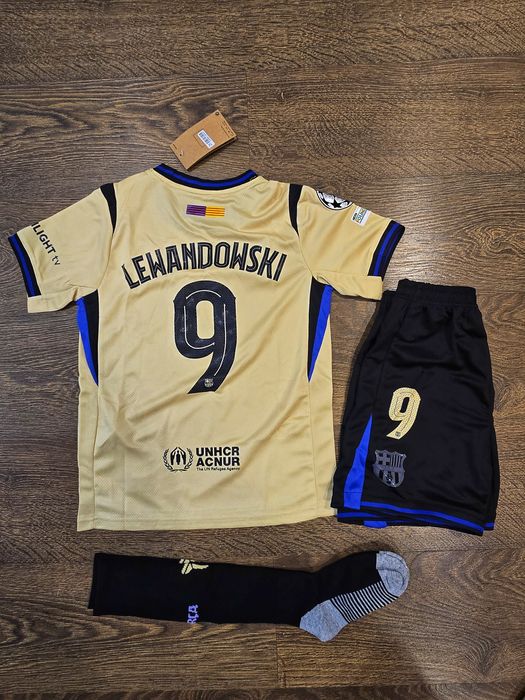 Lewandowski 9 / Fc Barcelona 2025/2026 wyjazdowy wersja UCL z getrami