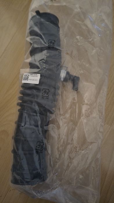 Патрубок повітрянного фільтра Nissan (165761KT0A, 165761KA0A) Juke