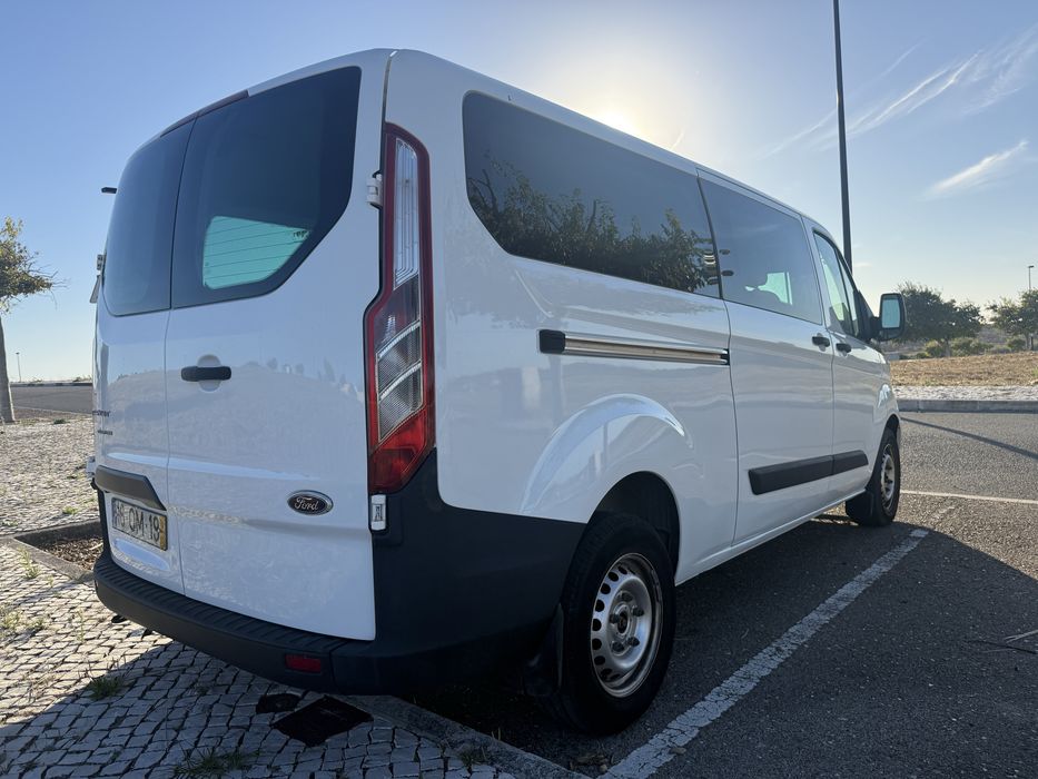 Ford Transit Custom 9 Lugares - 102.000km - Nacional - Impecável