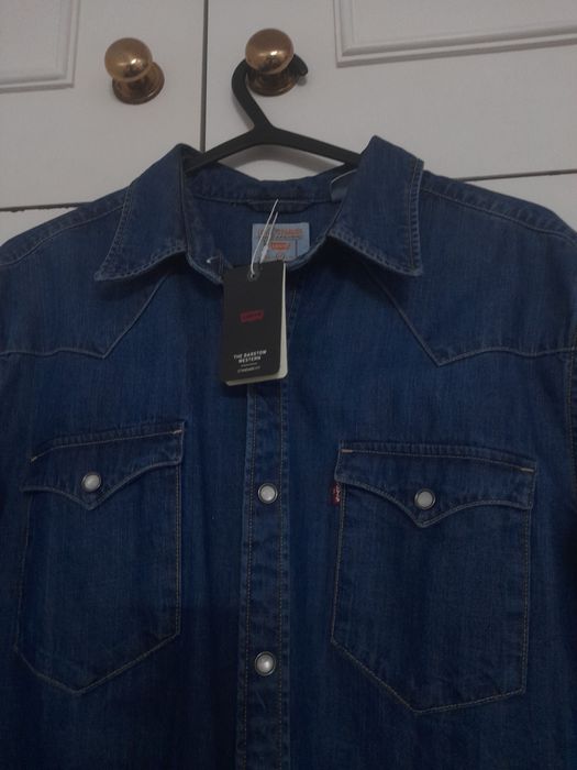 Camisa Levi's unissexo -Tamanho M