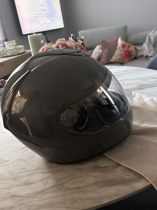 Capacete cinzento da nau