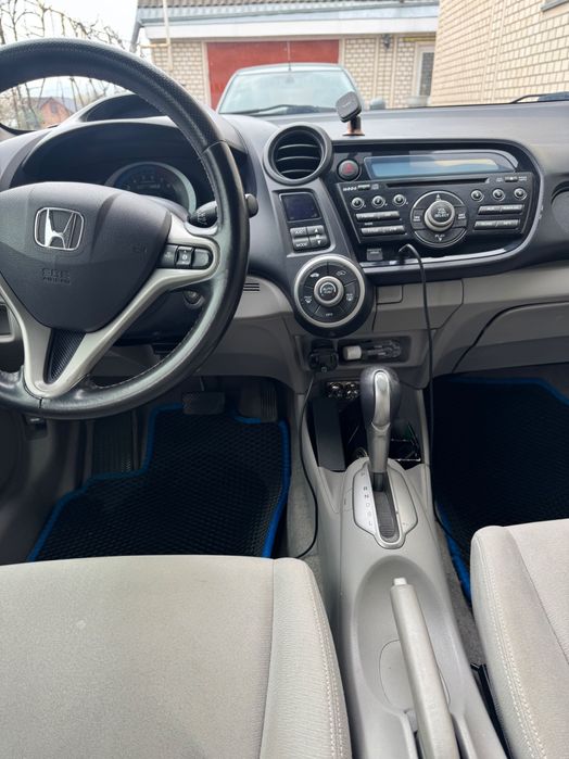 Автомобіль Honda Insight