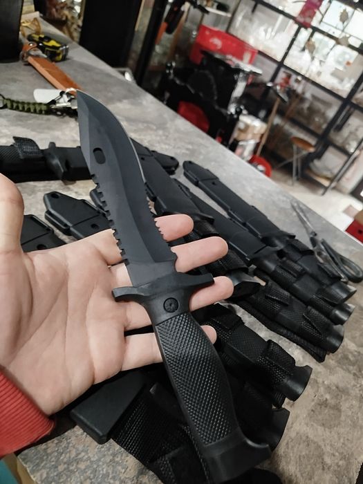 Bagnet wojskowy nóż z pochwą kabura