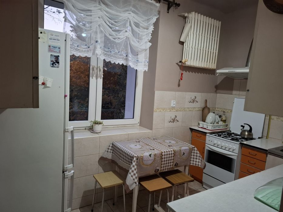 Pokój w mieszkaniu dwupokojowym  al. Racławickie