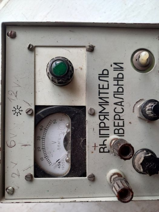 Блок живлення до 50 вт. в хорошому стані.