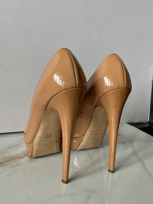 Босоніжки натуральні BRIAN ATWOOD