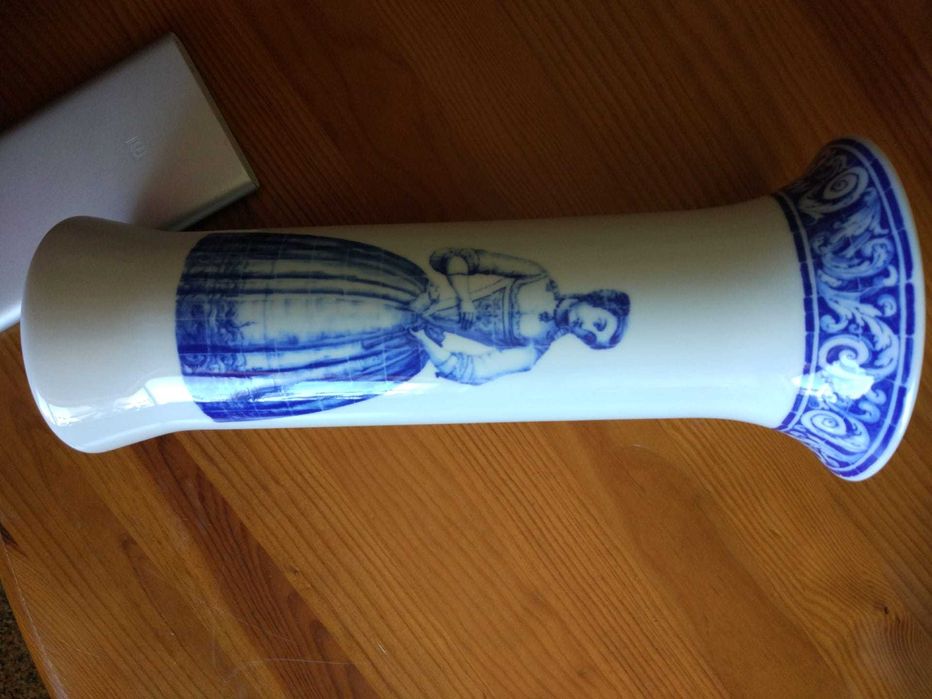 Jarra Charleston coleção "Figuras" Vista Alegre RARA