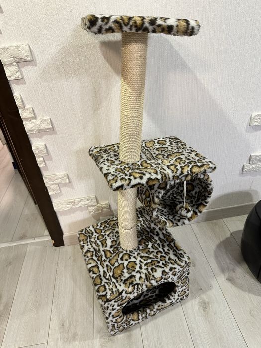 Кошачій будинок 1000 грн, брали за 2200