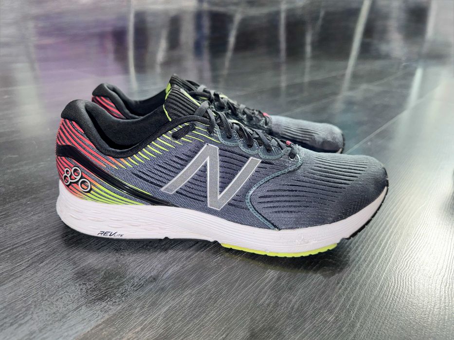 Легкі кросівки New Balance 890v6, оригінал, р-р 46-47,5, уст 30,5 см