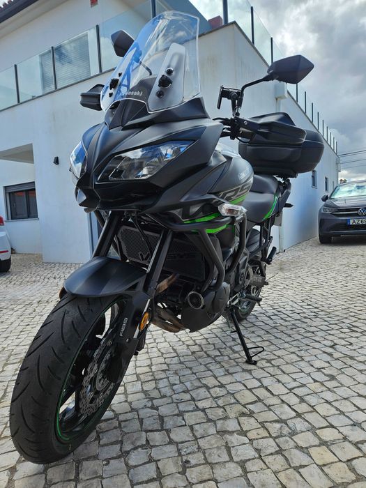 Cawazaki versys 650, de 2020, com 15200km,  6000€