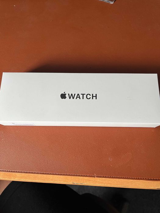 Apple Watch SE 2 gen. 44 mm Północ (Midnight) + Pełny zestaw (Pudełko, Ładowarka)