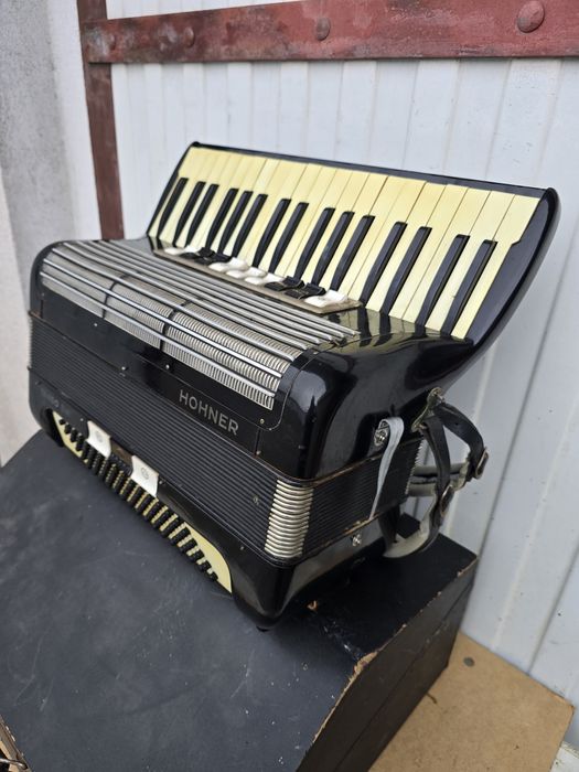 Akordeon Hohner Tango II M-96 basów