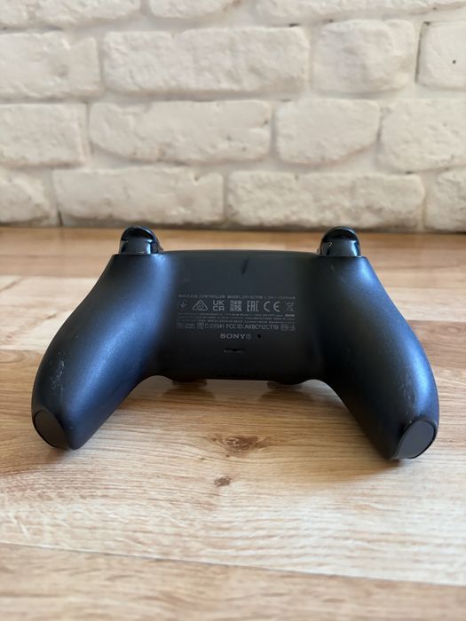 Pad do konsoli ps5