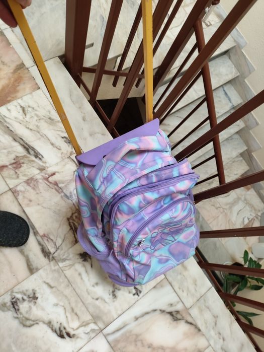 Vendo mala escolar  TOTTO como nova (higienizada)