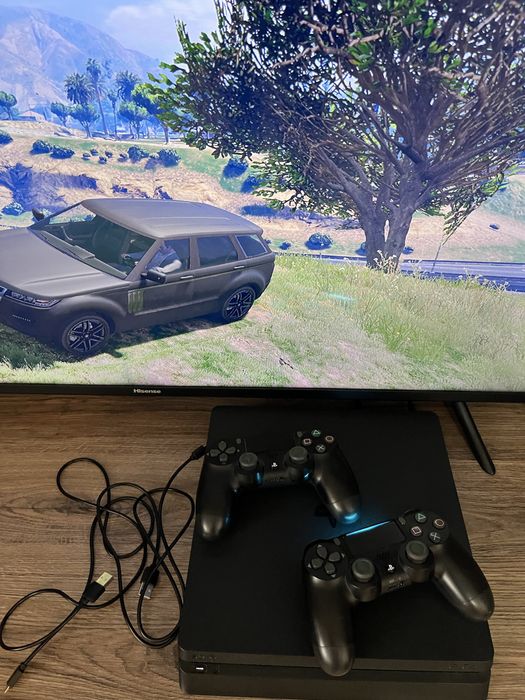 Sony PlayStation 4 Slim 1TB + 2 джойстики, ідеальний стан