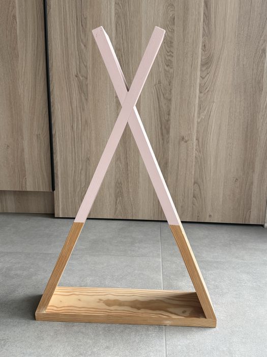Połki ścienne Tipi