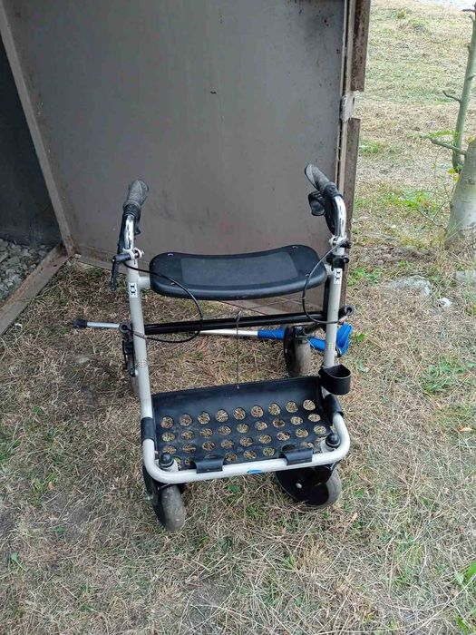 Ходунки для дорослих