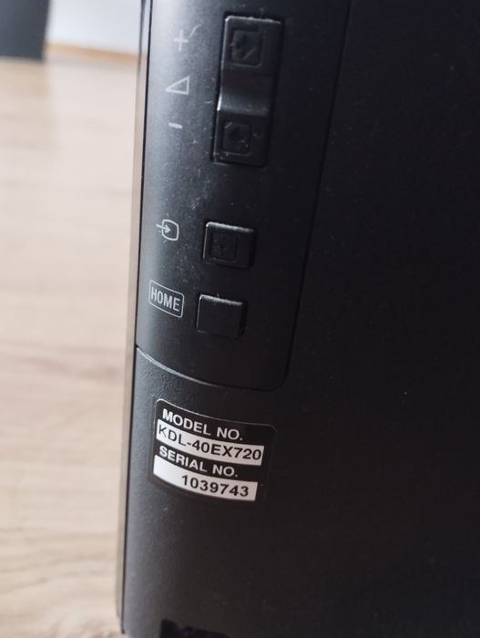 TV  telewizor SONY BRAVIA KDL-46EX720 46''

Stan: dobr