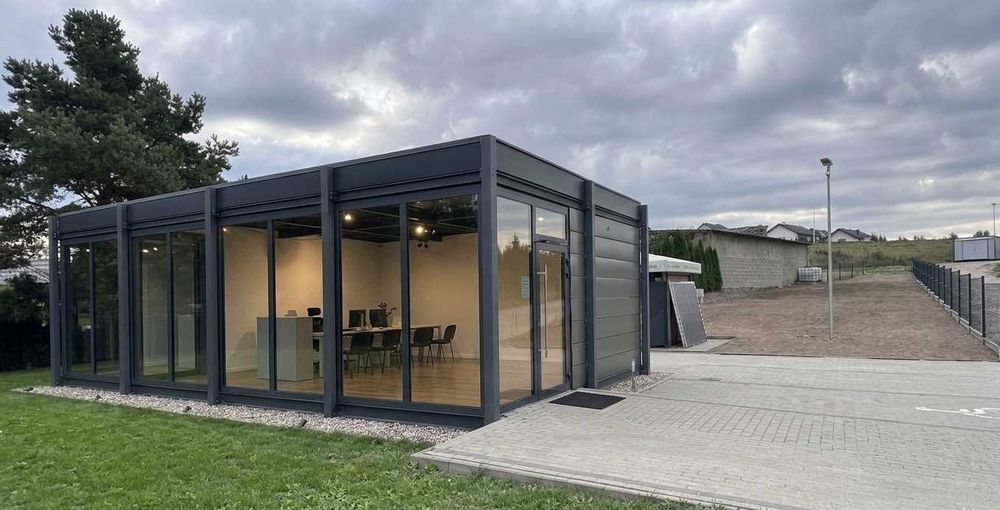 Wynajmę biuro 56 m² z możliwością najmu działki 600 m²