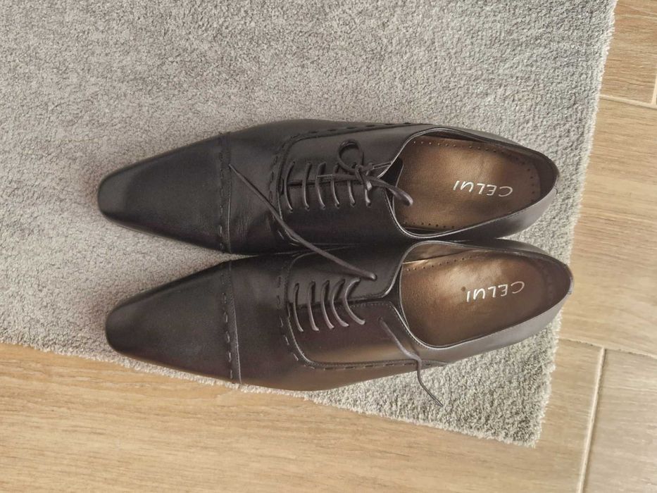 Sapatos Homem tamanho 47