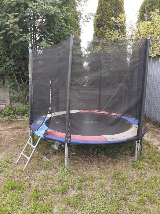 Trampolina ogrodowa