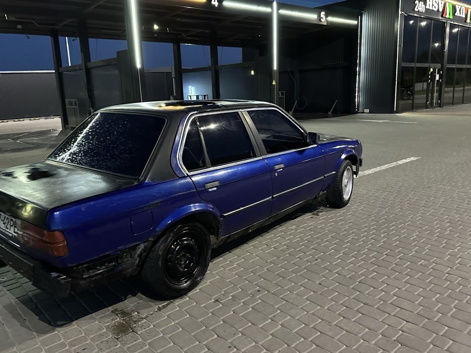 Продаю бмв е30 2.0