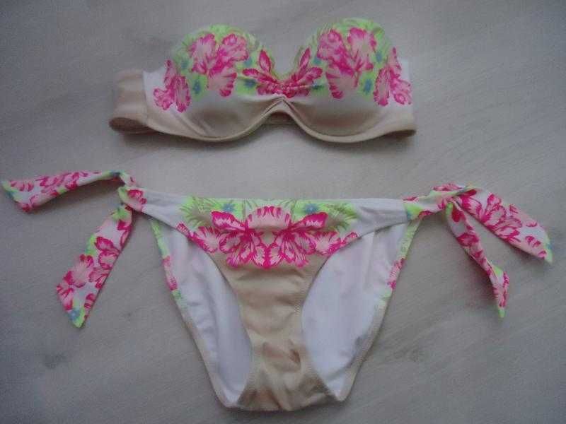 Купальник Victoria’s Secret, Calzedonia