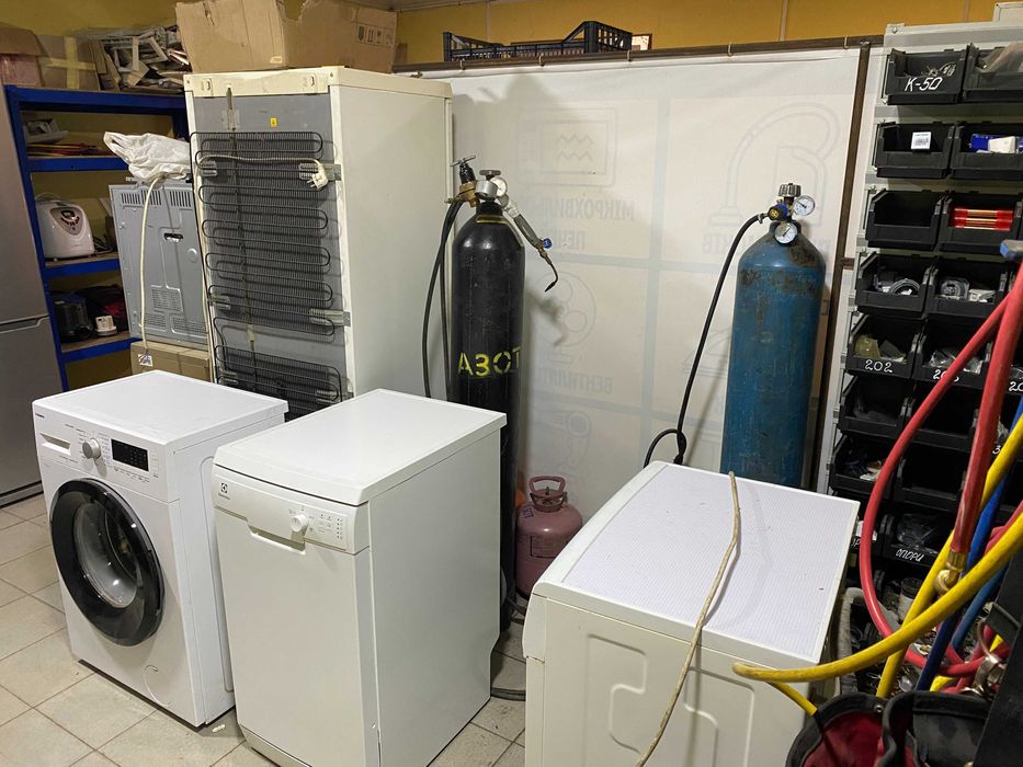 Ремонт холодильників. Ремонт пральних машин.