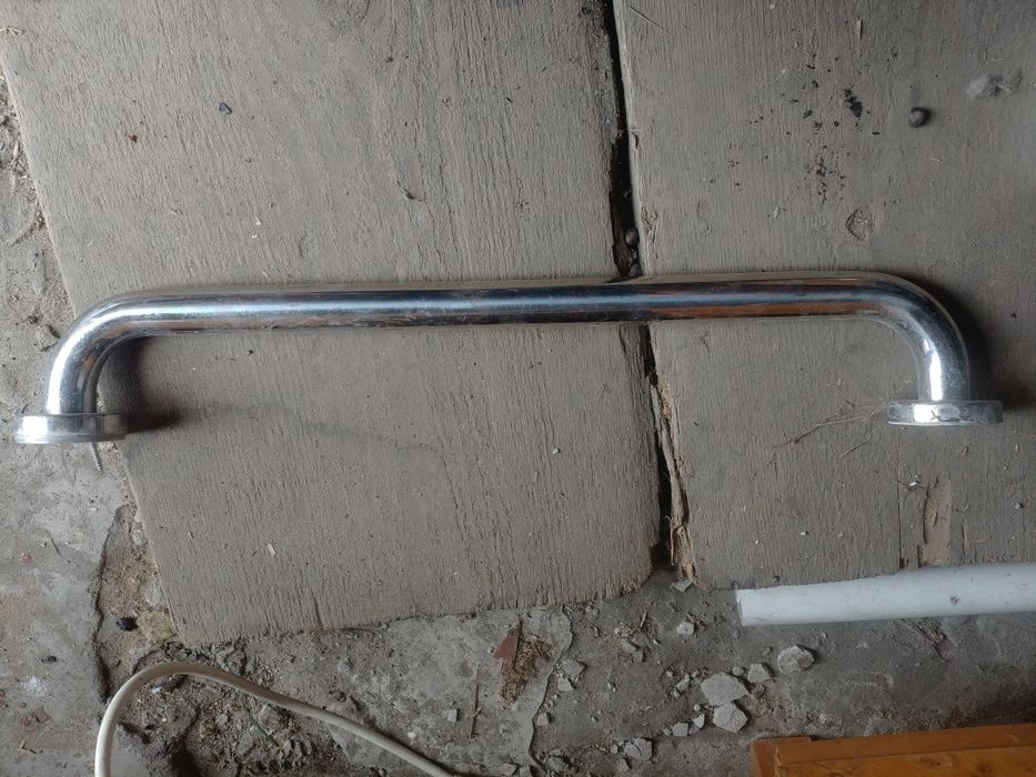 Uchwyt łazienkowy 47 cm