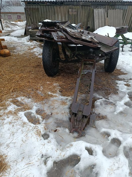 Прицеп віз до трактора