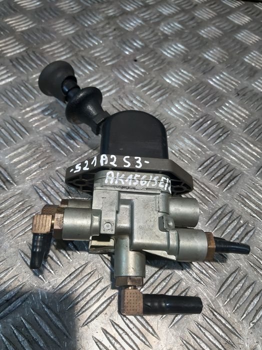 A0034307581 Zawór Hamulca Ręcznego, Hamulec Pomocniczy Knorr-Bremse