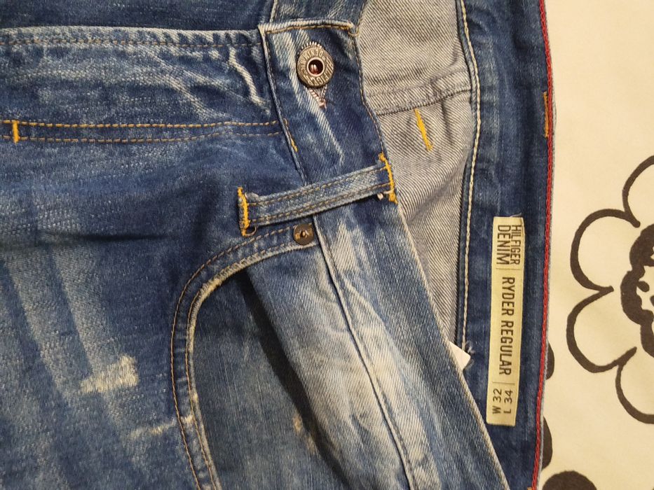 Niebieskie męskie regularne jeansy Tommy Hilfiger 32 34