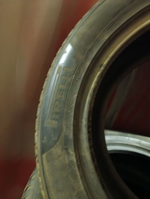 Шини зима Pireli 255/55/19 6mm 4шт.