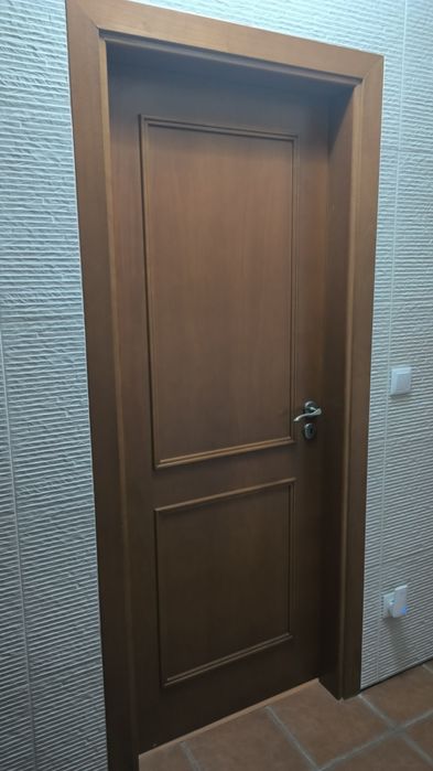 Portas em madeira várias
