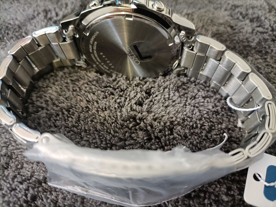 Seiko Novo Chronograph com Bracelete