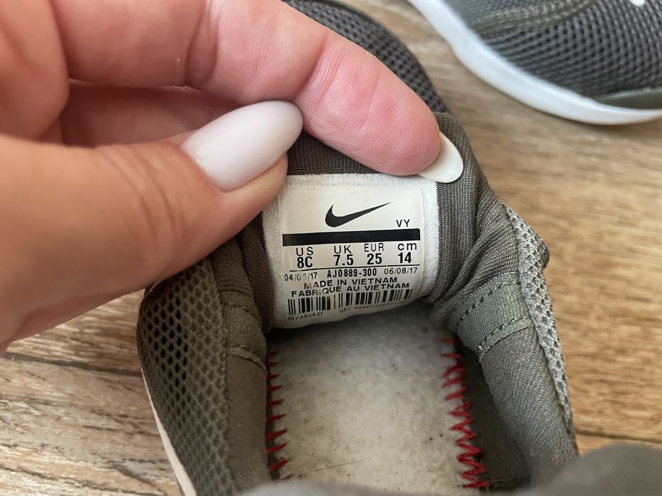 Кросівки nike