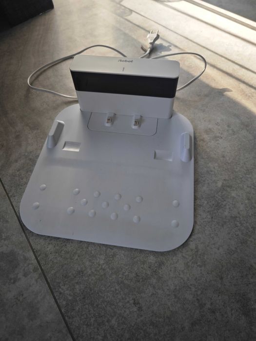 Robot mopujący iRobot Braava Jet M6+duży zestaw akcesoriów